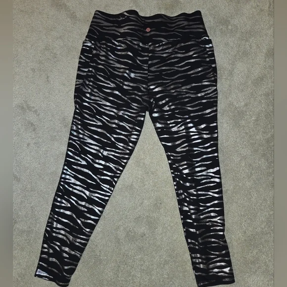 Zebra leggings - Picture 10 of 11